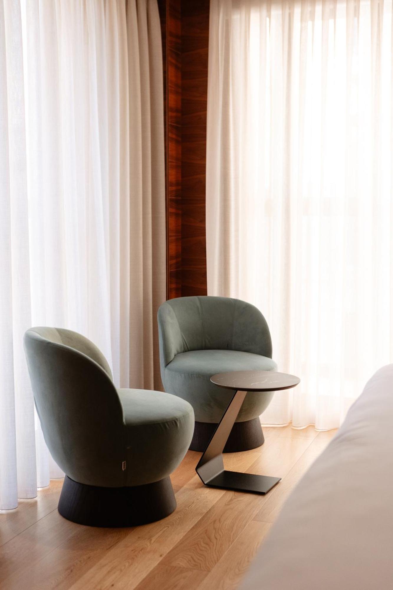 Hotel Mypalace Леон Екстериор снимка