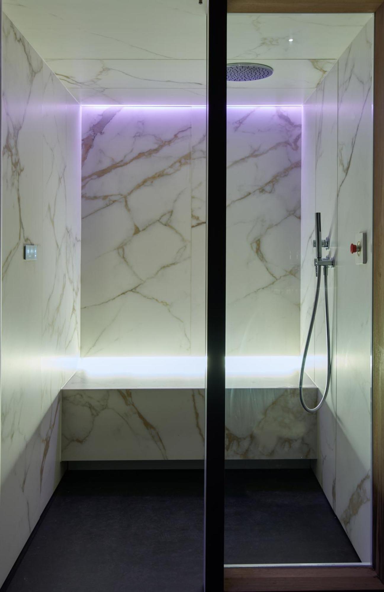 Hotel Mypalace Леон Екстериор снимка