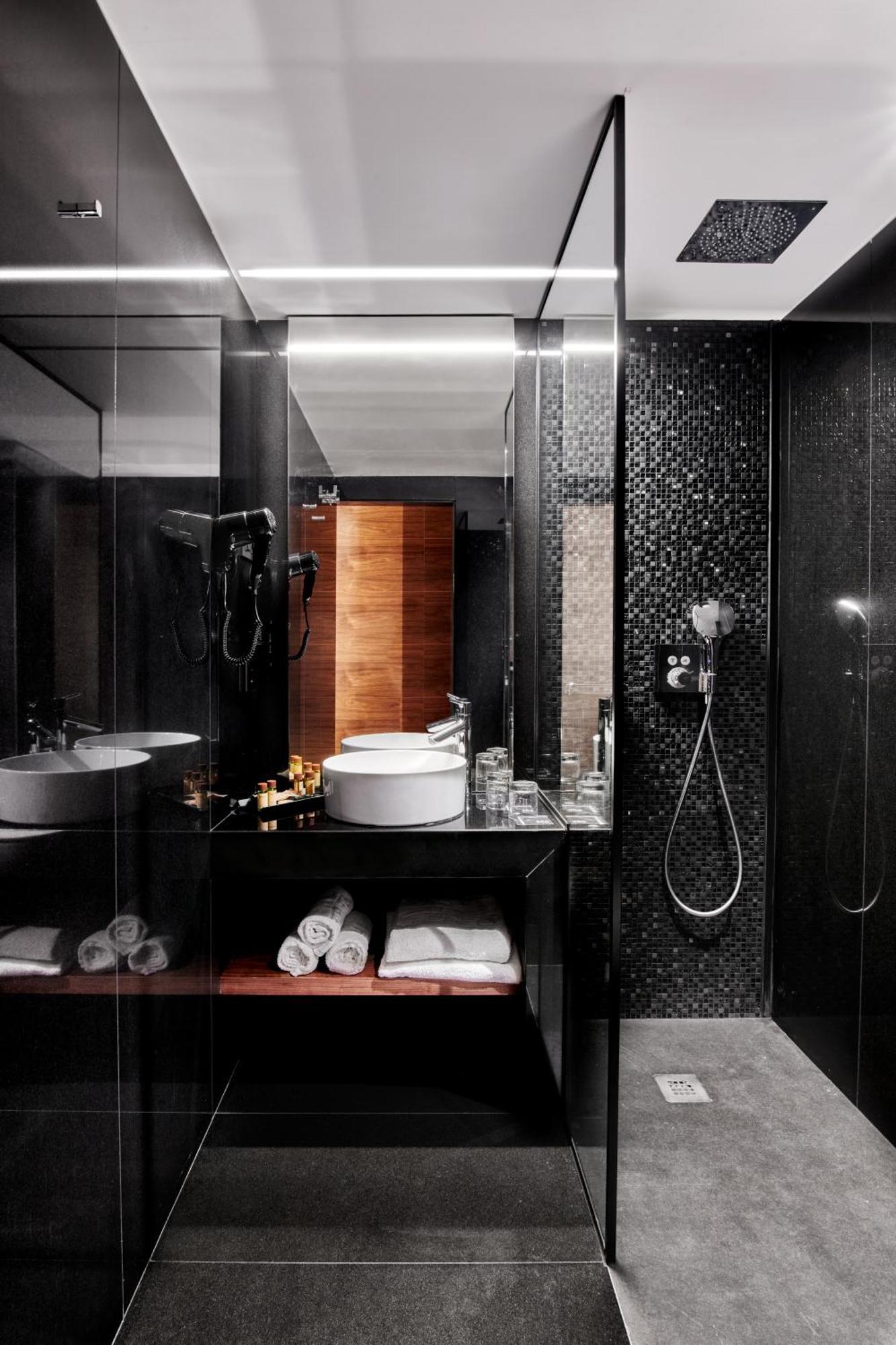Hotel Mypalace Леон Екстериор снимка