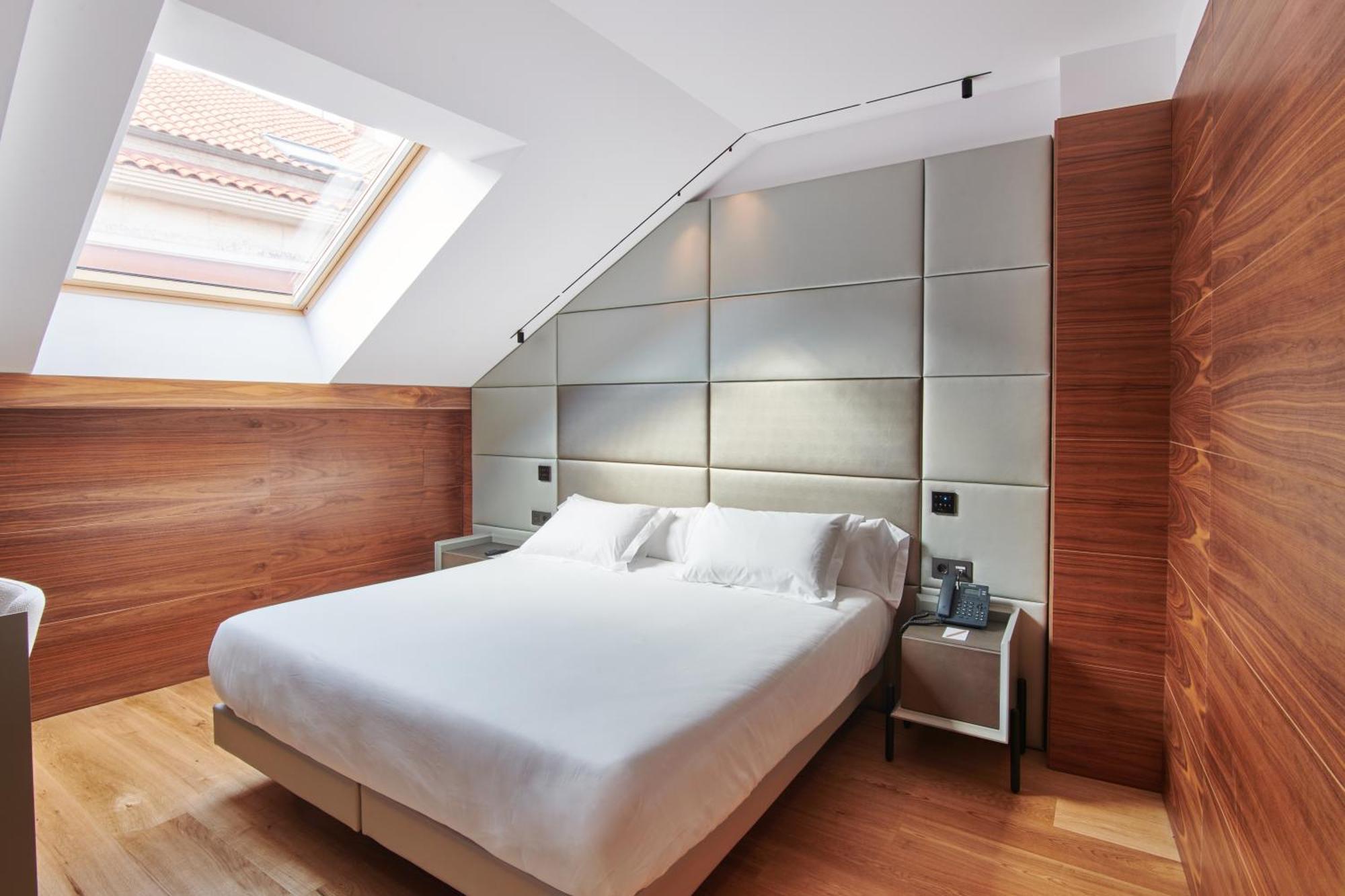 Hotel Mypalace Леон Екстериор снимка